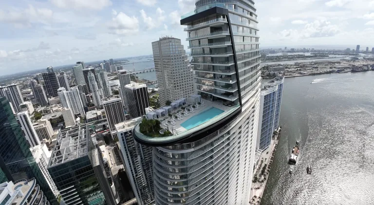 Aston Martin Residences
